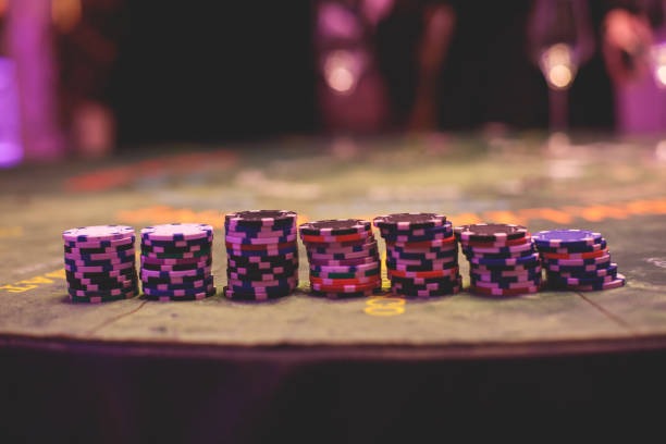 dek4d mobile app interface showing football markets and live dealer tables